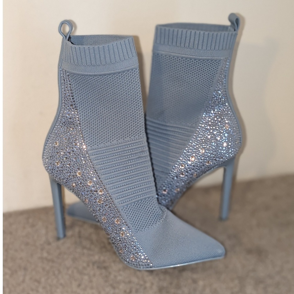 Steve Madden Rhinestone Sock Booties Light Blue Pointed Toe Stiletto 8.5‎